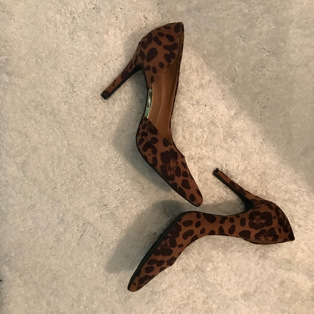 Mossimo leopard Heels